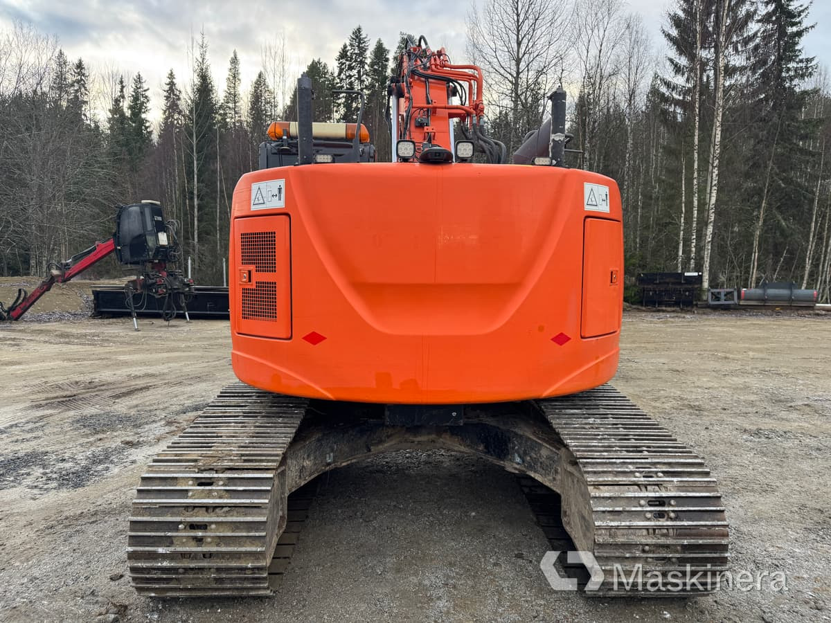 Hitachi ZX 225 USLC-5B Grävmaskin Hitachi ZX225USLC-5B - Crawler excavator: picture 4 Hitachi ZX 225 USLC-5B Grävmaskin Hitachi ZX225USLC-5B - Crawler excavator: picture 4