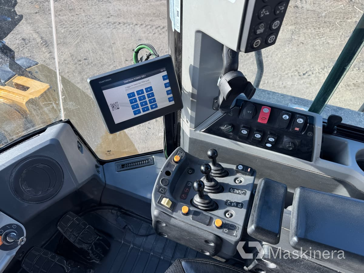 Wheel loader Hjullastare Cat 962M med skopa: picture 13