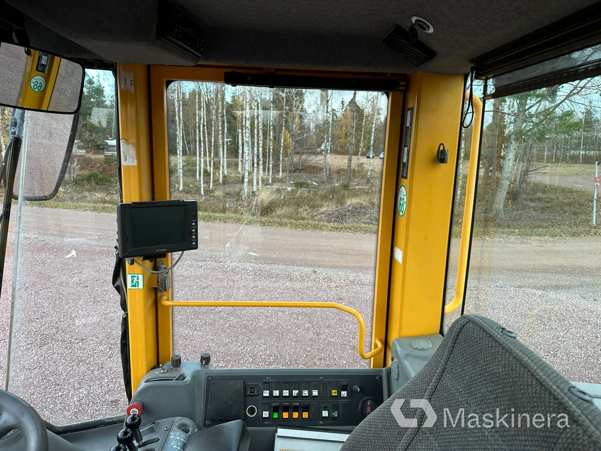 Wheel loader Hjullastare Volvo L110E: picture 40