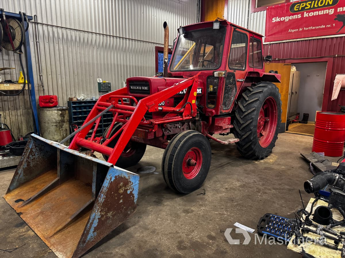 Farm tractor Volvo BM T-500 Traktor Volvo BM 2200 med lastare: picture 1