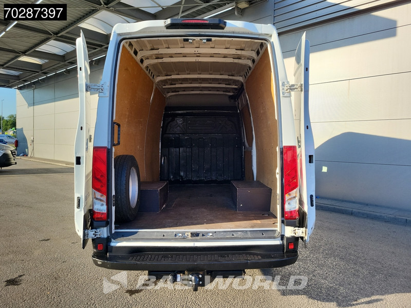 Iveco Daily 35C14 L2H2 Dubbellucht 3,5t Trekhaak Airco Cruise Euro6 L2 12m3 Airco Trekhaak Cruise control - Panel van: picture 3 Iveco Daily 35C14 L2H2 Dubbellucht 3,5t Trekhaak Airco Cruise Euro6 L2 12m3 Airco Trekhaak Cruise control - Panel van: picture 3
