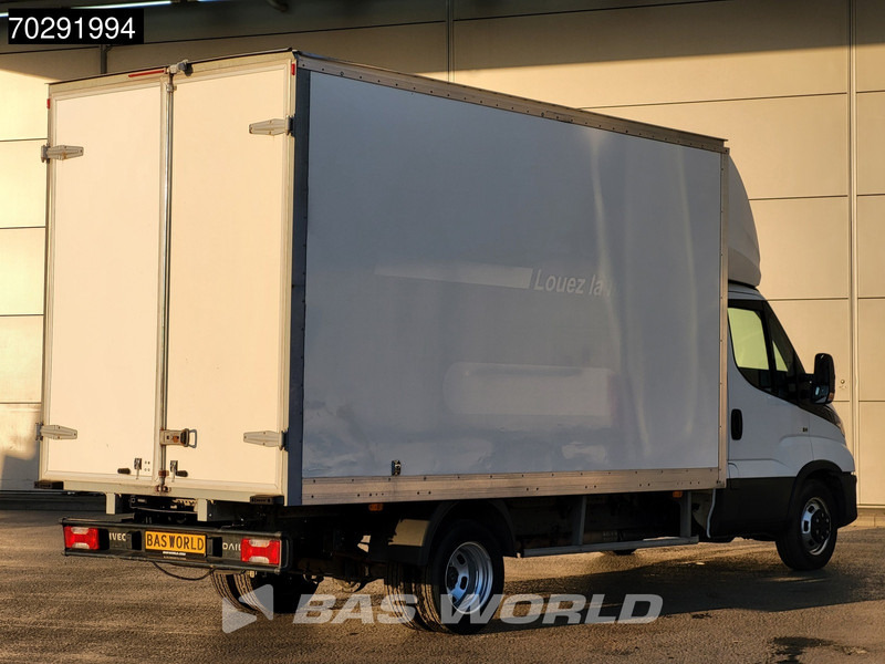 Iveco Daily 35C16 3.0L Dubbellucht Bakwagen Achterdeuren Airco Cruise Camera Euro6 Meubelbak Koffer 20m3 Airco Cruise control - Box van: picture 5 Iveco Daily 35C16 3.0L Dubbellucht Bakwagen Achterdeuren Airco Cruise Camera Euro6 Meubelbak Koffer 20m3 Airco Cruise control - Box van: picture 5