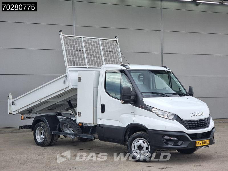Iveco Daily 35C16 3.0L Open Laadbak met Kist Dubbellucht 3,5t Trekhaak Airco Cruise Pritsche Pickup Open Box Airco Cruise control - Flatbed van: picture 5 Iveco Daily 35C16 3.0L Open Laadbak met Kist Dubbellucht 3,5t Trekhaak Airco Cruise Pritsche Pickup Open Box Airco Cruise control - Flatbed van: picture 5