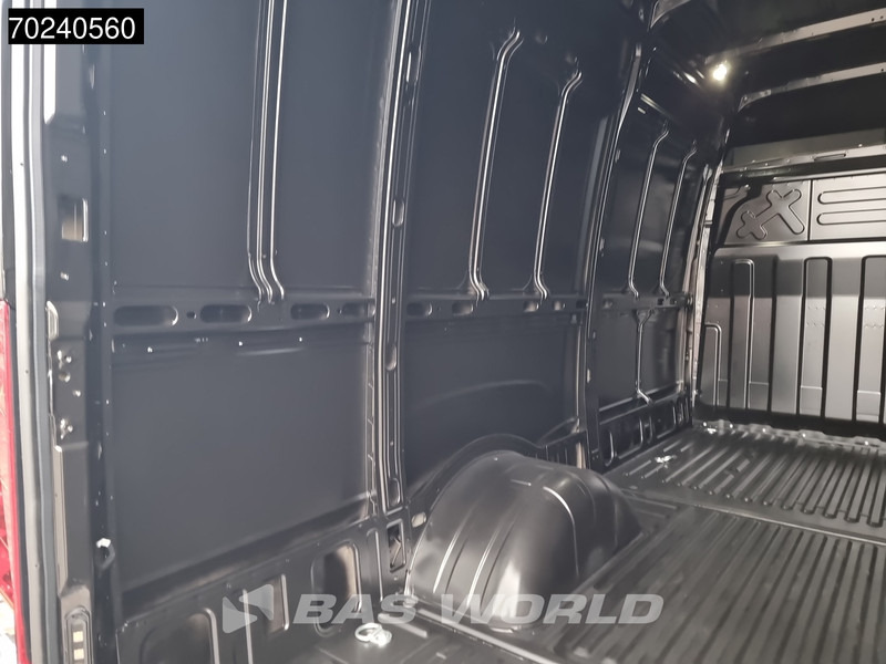 Leasing of Iveco Daily 35C18 180PK Automaat Dubbellucht L2H2 ACC Navi Camera 12m3 Airco Iveco Daily 35C18 180PK Automaat Dubbellucht L2H2 ACC Navi Camera 12m3 Airco: picture 8