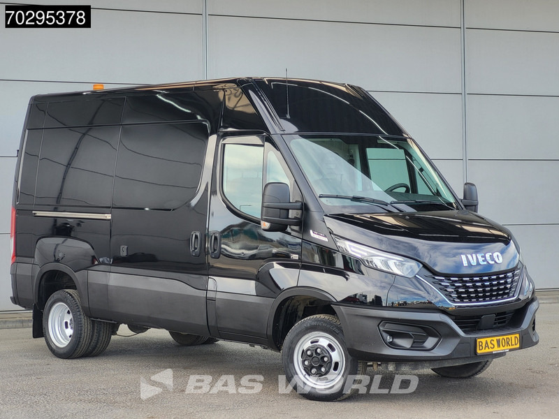 Iveco Daily 35C18 3.0L Automaat L2H2 Dubbellucht 3,5t Trekhaak Navi Airco Cruise Camera Euro6 L2 Airco Trekhaak Cruise control - Panel van: picture 3 Iveco Daily 35C18 3.0L Automaat L2H2 Dubbellucht 3,5t Trekhaak Navi Airco Cruise Camera Euro6 L2 Airco Trekhaak Cruise control - Panel van: picture 3