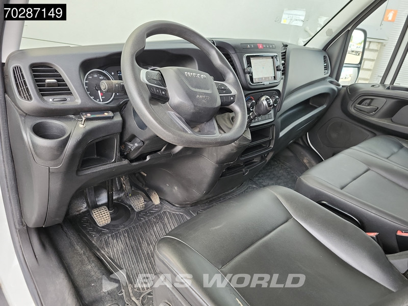 Panel van Iveco Daily 35C18 3.0L Dubbellucht L2H2 3,5t Trekhaak Navi Airco Cruise Camera Imperiaal Euro6 L2 12m3 Airco Trekhaak Cruise control: picture 15