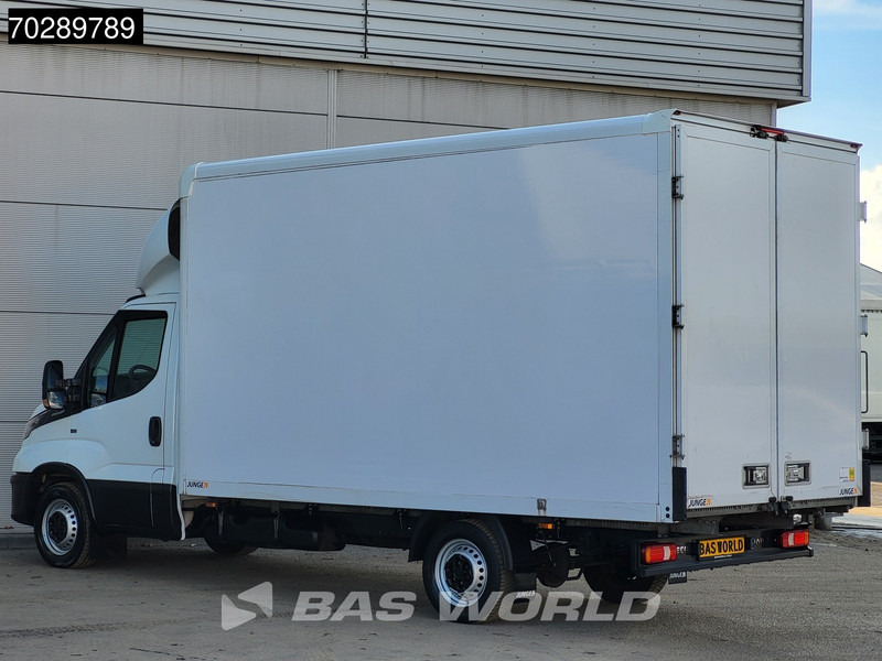 Iveco Daily 35S16 Automaat Bakwagen Achterdeuren 160PK Airco Camera Euro6 Meubelbak Koffer 21m3 Airco - Box van: picture 2 Iveco Daily 35S16 Automaat Bakwagen Achterdeuren 160PK Airco Camera Euro6 Meubelbak Koffer 21m3 Airco - Box van: picture 2