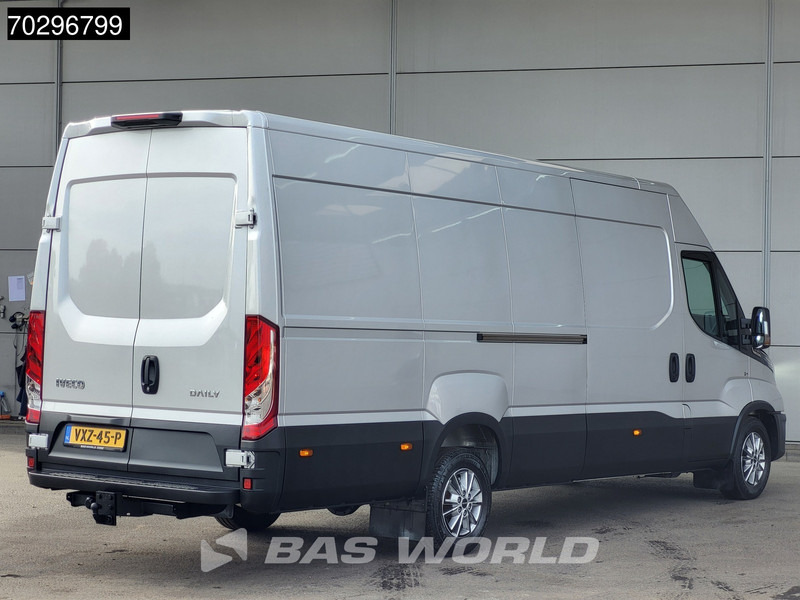 Iveco Daily 35S18 3.0L Automaat L3H2 3,5t Trekhaak 180PK LED ACC Navi Camera APK 08-2026 Euro6 L4H2 Airco Trekhaak - Panel van: picture 5 Iveco Daily 35S18 3.0L Automaat L3H2 3,5t Trekhaak 180PK LED ACC Navi Camera APK 08-2026 Euro6 L4H2 Airco Trekhaak - Panel van: picture 5