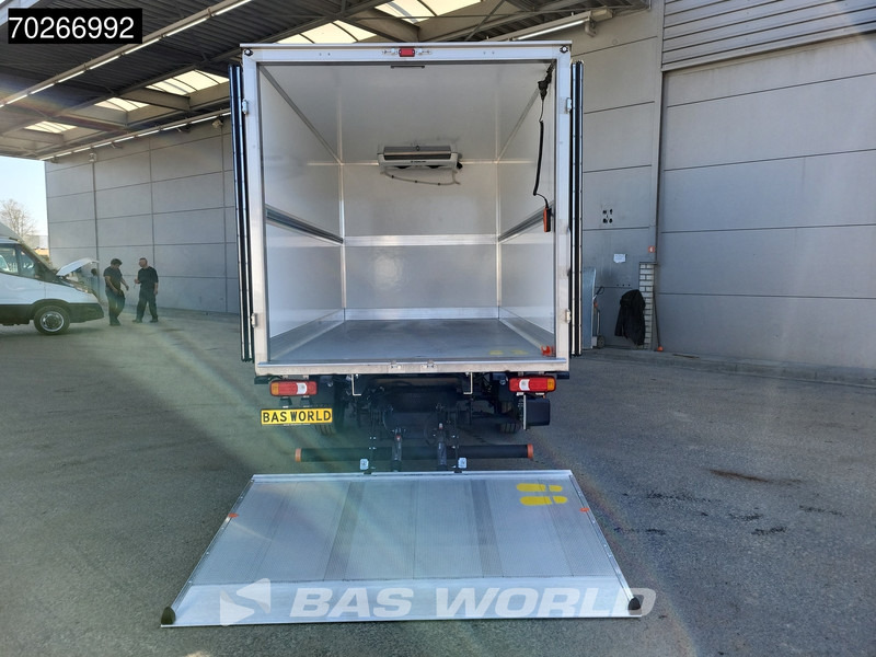 Iveco Daily 35S18 3.0L Laadklep Koelwagen Vriezer Thermoking V-200 MAX 220V stekker -18 LED Navi Airco ACC Koel Koeler Kühler Kühlwagen Kühl - Refrigerated van: picture 3 Iveco Daily 35S18 3.0L Laadklep Koelwagen Vriezer Thermoking V-200 MAX 220V stekker -18 LED Navi Airco ACC Koel Koeler Kühler Kühlwagen Kühl - Refrigerated van: picture 3
