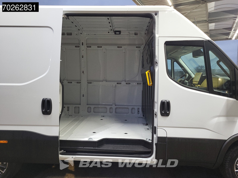 Iveco Daily 35S21 3.0L Automaat 210PK L2H2 2025-Model 3,5t Trekvermogen ACC LED CarPlay Camera Parkeersensoren Velgen Euro6 L2 12m3 Airco - Panel van: picture 3 Iveco Daily 35S21 3.0L Automaat 210PK L2H2 2025-Model 3,5t Trekvermogen ACC LED CarPlay Camera Parkeersensoren Velgen Euro6 L2 12m3 Airco - Panel van: picture 3
