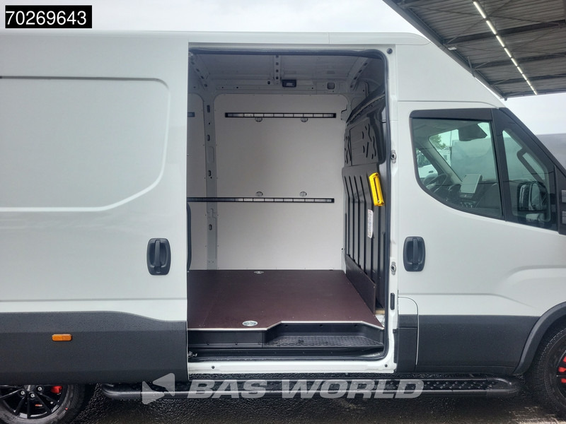 Leasing of Iveco Daily 35S21 3.0L Automaat Black Edition 2025 model L2H2 Trekhaak Tacho ACC LED CarPlay Velgen Camera 12m3 Airco Trekhaak Iveco Daily 35S21 3.0L Automaat Black Edition 2025 model L2H2 Trekhaak Tacho ACC LED CarPlay Velgen Camera 12m3 Airco Trekhaak: picture 7