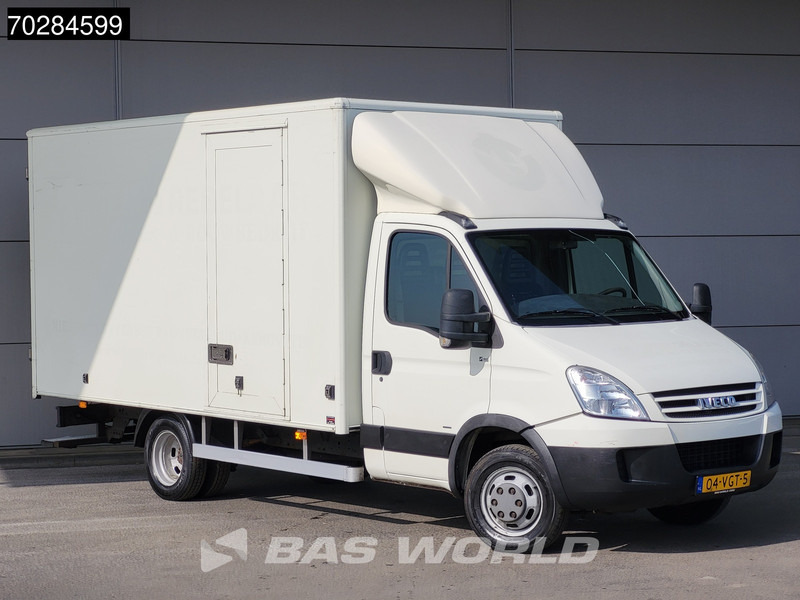 Iveco Daily 40C15 3.0L Bakwagen met achterdeuren APK 04-26 Trekhaak Koffer Meubelbak 19m3 Trekhaak - Box van: picture 5 Iveco Daily 40C15 3.0L Bakwagen met achterdeuren APK 04-26 Trekhaak Koffer Meubelbak 19m3 Trekhaak - Box van: picture 5
