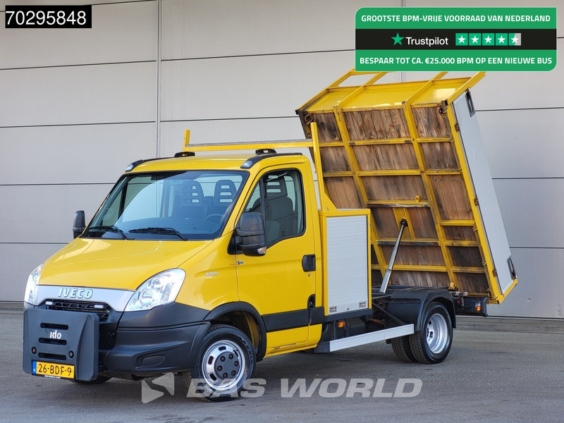 Iveco Daily 50C15 3.0L Kipper met Kist Dubbellucht 3,5t Trekhaak Kieper Tipper Benne Trekhaak - Tipper van: picture 1 Iveco Daily 50C15 3.0L Kipper met Kist Dubbellucht 3,5t Trekhaak Kieper Tipper Benne Trekhaak - Tipper van: picture 1