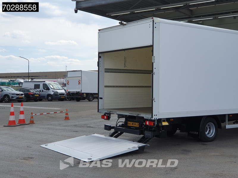 Iveco Daily 70C21 Automaat Luchtvering Laadklep 210PK Airco Cruise Camera Euro6 Meubelbak Koffer 37m3 Airco Cruise control - Box van: picture 3 Iveco Daily 70C21 Automaat Luchtvering Laadklep 210PK Airco Cruise Camera Euro6 Meubelbak Koffer 37m3 Airco Cruise control - Box van: picture 3