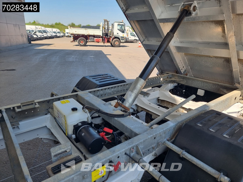 MAN TGE 5.120 Open Laadbak met Kist Dubbel Cabine Dubbellucht 3,5t Trekhaak Navi Airco Cruise Camera Pritsche Pickup Open Box m3 Airco Dubbel - Flatbed van: picture 5 MAN TGE 5.120 Open Laadbak met Kist Dubbel Cabine Dubbellucht 3,5t Trekhaak Navi Airco Cruise Camera Pritsche Pickup Open Box m3 Airco Dubbel - Flatbed van: picture 5