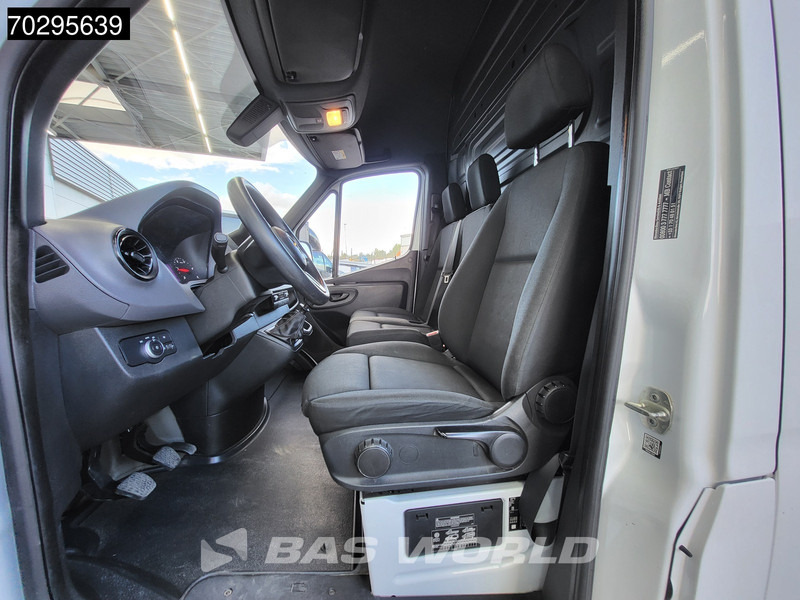 Small van Mercedes-Benz Sprinter 311 CDI L2H2 Airco Cruise MBUX CarPlay Euro6 L2 12m3 Airco Cruise control: picture 8 Small van Mercedes-Benz Sprinter 311 CDI L2H2 Airco Cruise MBUX CarPlay Euro6 L2 12m3 Airco Cruise control: picture 8