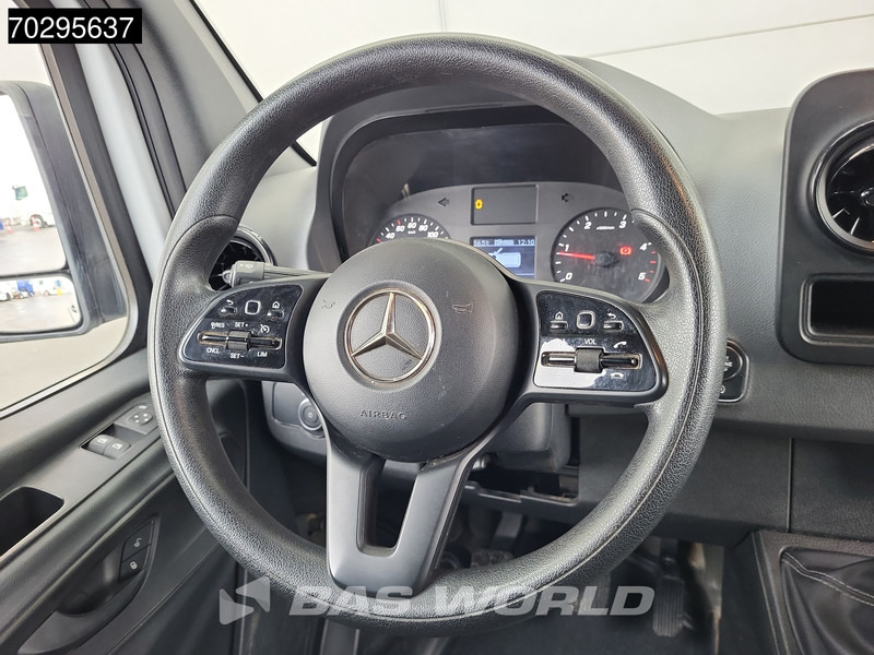 Small van Mercedes-Benz Sprinter 311 CDI L2H2 Airco Cruise MBUX CarPlay Imperiaal Euro6 L2 12m3 Airco Cruise control: picture 15 Small van Mercedes-Benz Sprinter 311 CDI L2H2 Airco Cruise MBUX CarPlay Imperiaal Euro6 L2 12m3 Airco Cruise control: picture 15