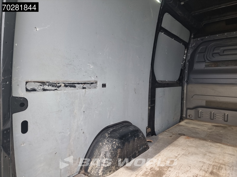 Mercedes-Benz Sprinter 314 CDI Automaat Dubbele Schuifdeur L2H2 Trekhaak ACC LED Navi Airco Camera 10inch MBUX L2 10m3 Airco Trekhaak - Panel van: picture 5 Mercedes-Benz Sprinter 314 CDI Automaat Dubbele Schuifdeur L2H2 Trekhaak ACC LED Navi Airco Camera 10inch MBUX L2 10m3 Airco Trekhaak - Panel van: picture 5