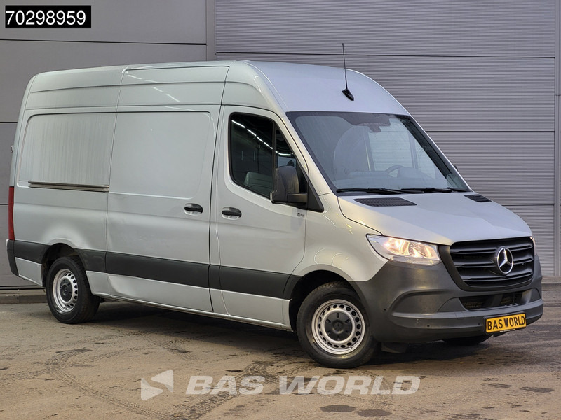 Mercedes-Benz Sprinter 315 CDI Automaat L2H2 150PK Airco Camera Parkeersensoren MBUX CarPlay Euro6 L2 12m3 Airco - Small van: picture 3 Mercedes-Benz Sprinter 315 CDI Automaat L2H2 150PK Airco Camera Parkeersensoren MBUX CarPlay Euro6 L2 12m3 Airco - Small van: picture 3