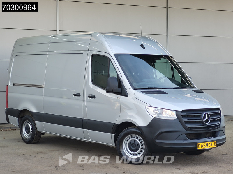 Mercedes-Benz Sprinter 315 CDI Automaat L2H2 150PK Airco Camera Parkeersensoren MBUX CarPlay Euro6 L2 Airco - Small van: picture 5 Mercedes-Benz Sprinter 315 CDI Automaat L2H2 150PK Airco Camera Parkeersensoren MBUX CarPlay Euro6 L2 Airco - Small van: picture 5