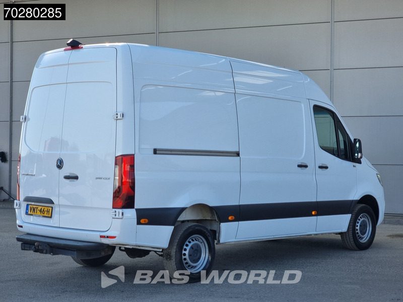 Mercedes-Benz Sprinter 315 CDI Automaat L2H2 LED Trekhaak Navi Airco Cruise Camera MBUX L2 10m3 Airco Trekhaak Cruise control - Panel van: picture 5 Mercedes-Benz Sprinter 315 CDI Automaat L2H2 LED Trekhaak Navi Airco Cruise Camera MBUX L2 10m3 Airco Trekhaak Cruise control - Panel van: picture 5