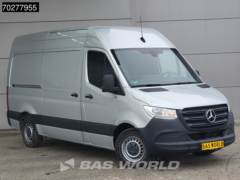 Mercedes-Benz Sprinter 315 CDI Automaat RWD L2H2 Airco Camera MBUX L2 10m3 Airco - Small van: picture 3 Mercedes-Benz Sprinter 315 CDI Automaat RWD L2H2 Airco Camera MBUX L2 10m3 Airco - Small van: picture 3