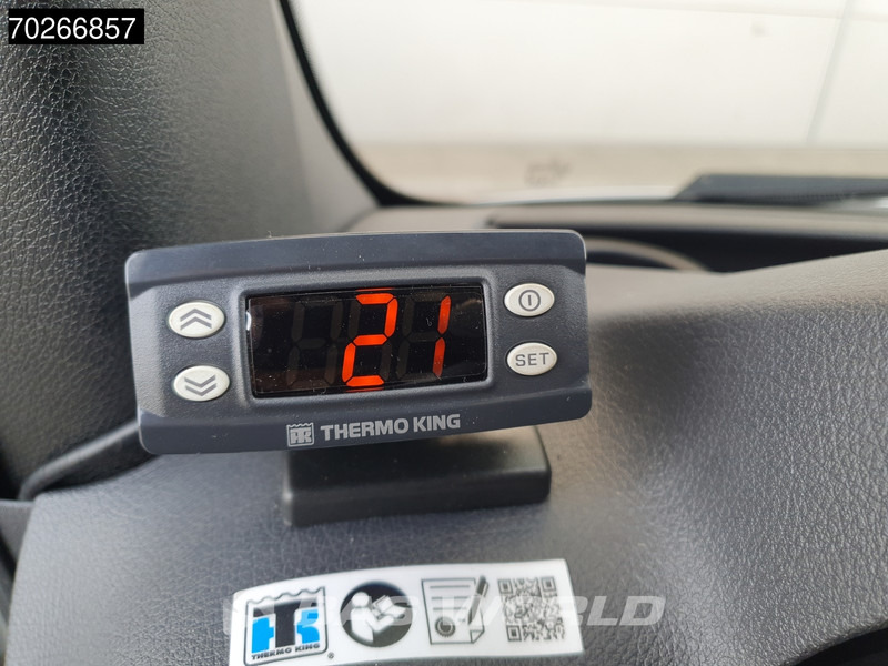 Refrigerated van Mercedes-Benz Sprinter 315 CDI Koelwagen Achterdeuren Thermo King C-250 Airco MBUX Koel Koeler Kühl Kühler Kühlwagen Kühlkoffer 17m3 Airco Cruise contr: picture 19 Refrigerated van Mercedes-Benz Sprinter 315 CDI Koelwagen Achterdeuren Thermo King C-250 Airco MBUX Koel Koeler Kühl Kühler Kühlwagen Kühlkoffer 17m3 Airco Cruise contr: picture 19