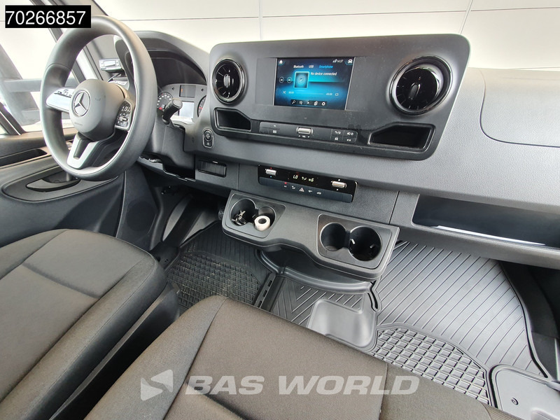 Refrigerated van Mercedes-Benz Sprinter 315 CDI Koelwagen Achterdeuren Thermo King C-250 Airco MBUX Koel Koeler Kühl Kühler Kühlwagen Kühlkoffer 17m3 Airco Cruise contr: picture 9 Refrigerated van Mercedes-Benz Sprinter 315 CDI Koelwagen Achterdeuren Thermo King C-250 Airco MBUX Koel Koeler Kühl Kühler Kühlwagen Kühlkoffer 17m3 Airco Cruise contr: picture 9