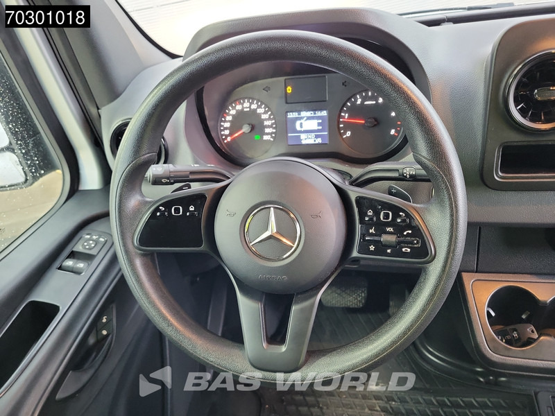 Small van Mercedes-Benz Sprinter 315 CDI Special Edition Automaat L2H2 Trekhaak 150PK Airco Camera Parkeersensoren MBUX CarPlay Euro6 L2 12m3 Airco: picture 18