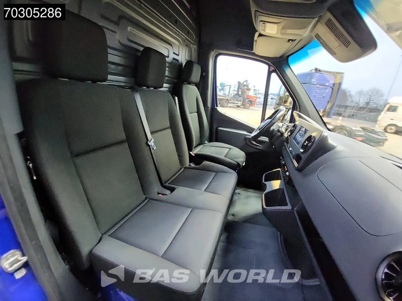 Panel van Mercedes-Benz Sprinter 316 CDI D'Hollandia Laadklep Automaat L2H2 Navi Airco Cruise Camera MBUX CarPlay APK 02-2026 Euro6 L2 Airco Cruise control: picture 12 Panel van Mercedes-Benz Sprinter 316 CDI D'Hollandia Laadklep Automaat L2H2 Navi Airco Cruise Camera MBUX CarPlay APK 02-2026 Euro6 L2 Airco Cruise control: picture 12