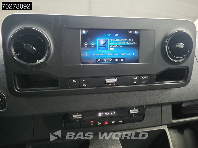 Panel van Mercedes-Benz Sprinter 317 CDI Automaat L2H2 3500KG Trekhaak 170PK Airco Camera MBUX CarPlay Euro6 L2 10m3 Airco Trekhaak: picture 12