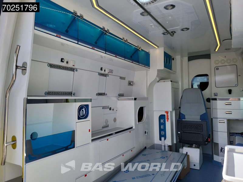Mercedes-Benz Sprinter 319 CDI Automaat L2H2 New! Ambulance Ziekenwagen Rettungswagen Krankenwagen 10m3 Airco Cruise control - Ambulance: picture 5 Mercedes-Benz Sprinter 319 CDI Automaat L2H2 New! Ambulance Ziekenwagen Rettungswagen Krankenwagen 10m3 Airco Cruise control - Ambulance: picture 5
