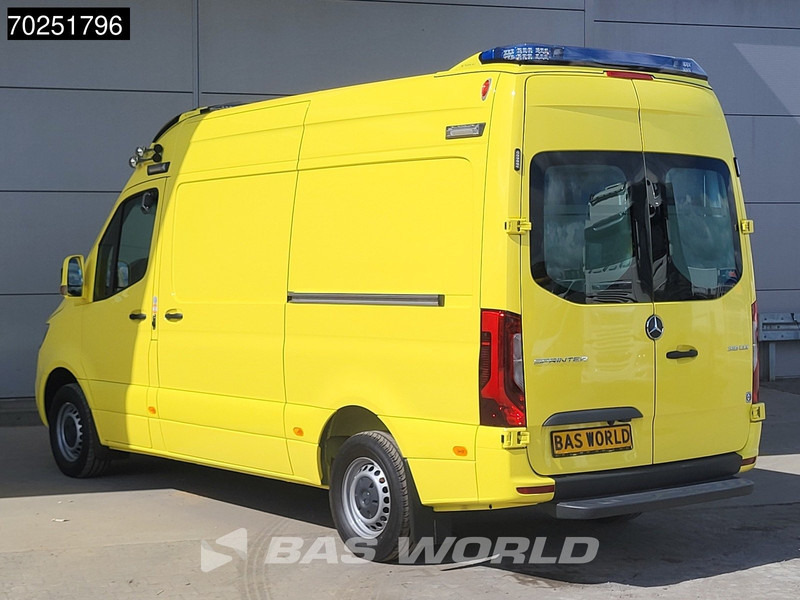 Mercedes-Benz Sprinter 319 CDI Automaat L2H2 New! Ambulance Ziekenwagen Rettungswagen Krankenwagen 10m3 Airco Cruise control - Ambulance: picture 2 Mercedes-Benz Sprinter 319 CDI Automaat L2H2 New! Ambulance Ziekenwagen Rettungswagen Krankenwagen 10m3 Airco Cruise control - Ambulance: picture 2