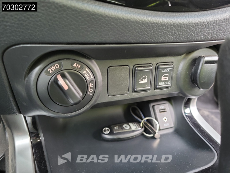 Pickup truck Nissan NP300 2.3 Automaat Double Cab Trekhaak LED Airco Cruise Camera Parkeersensoren Pickup Airco Trekhaak Cruise control: picture 19 Pickup truck Nissan NP300 2.3 Automaat Double Cab Trekhaak LED Airco Cruise Camera Parkeersensoren Pickup Airco Trekhaak Cruise control: picture 19
