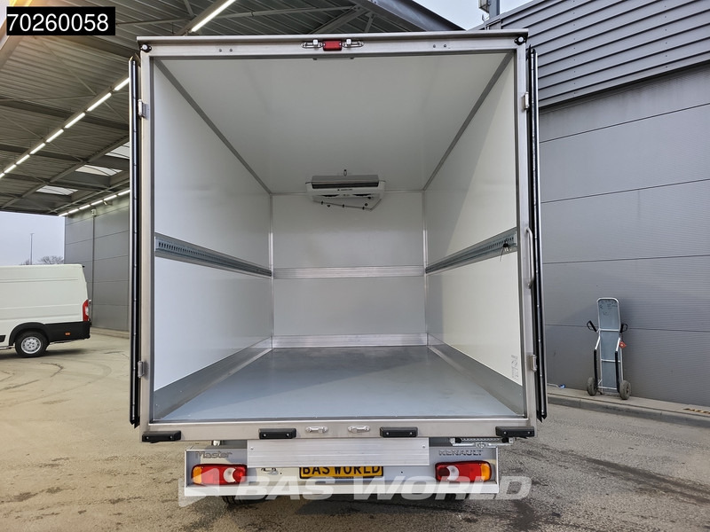 Renault Master 165PK Koelwagen Thermo King C-250 Achterdeuren Airco Cruise Koel Koeler LED Kühlwagen Kühlkoffer 17m3 Airco Cruise control - Refrigerated van: picture 3 Renault Master 165PK Koelwagen Thermo King C-250 Achterdeuren Airco Cruise Koel Koeler LED Kühlwagen Kühlkoffer 17m3 Airco Cruise control - Refrigerated van: picture 3