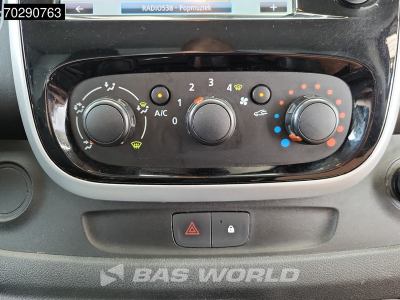 Small van Renault Trafic 120pk L2H1 Trekhaak Navi Airco Cruise Camera Parkeersensoren APK 07-2026 Euro6 L2 Airco Trekhaak Cruise control: picture 16