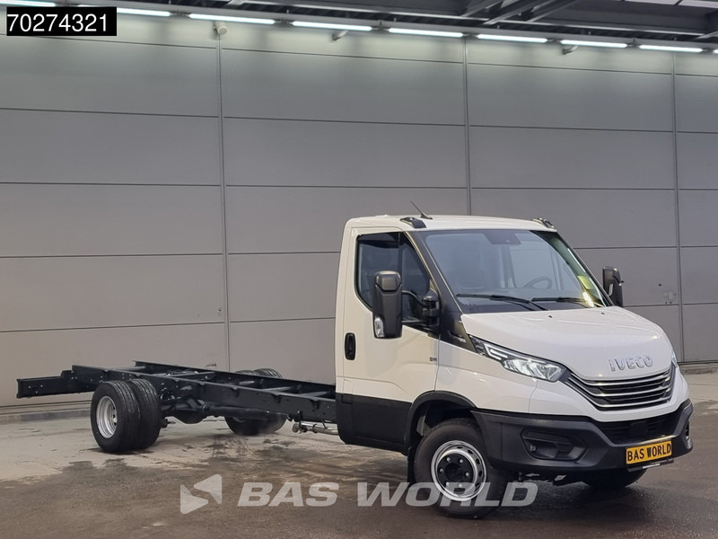 Iveco Daily 72C18 3.0L Automaat 510WB Luchtvering Camera Chassis Cabine Fahrgestell LED ACC Airco - Van: picture 3 Iveco Daily 72C18 3.0L Automaat 510WB Luchtvering Camera Chassis Cabine Fahrgestell LED ACC Airco - Van: picture 3