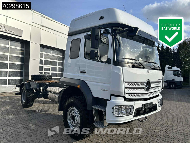 Mercedes-Benz Atego 1324 Atego 4X4 NEW 13.5tons 4x4 chassis Steelsuspension Automatic Euro 6 - Cab chassis truck: picture 1 Mercedes-Benz Atego 1324 Atego 4X4 NEW 13.5tons 4x4 chassis Steelsuspension Automatic Euro 6 - Cab chassis truck: picture 1