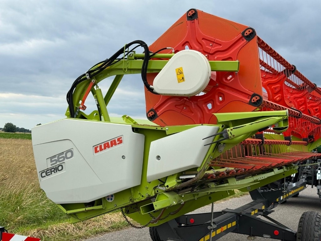 Claas 560 Cerio - Harvester attachment: picture 4 Claas 560 Cerio - Harvester attachment: picture 4
