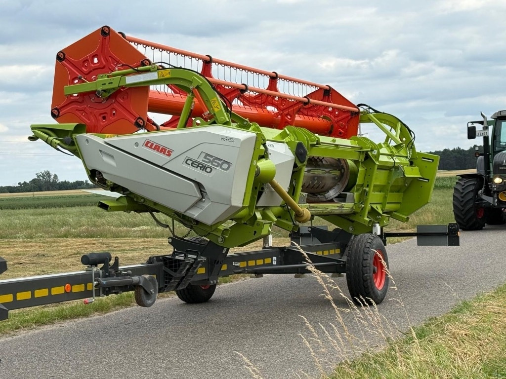 Claas 560 Cerio - Harvester attachment: picture 3 Claas 560 Cerio - Harvester attachment: picture 3