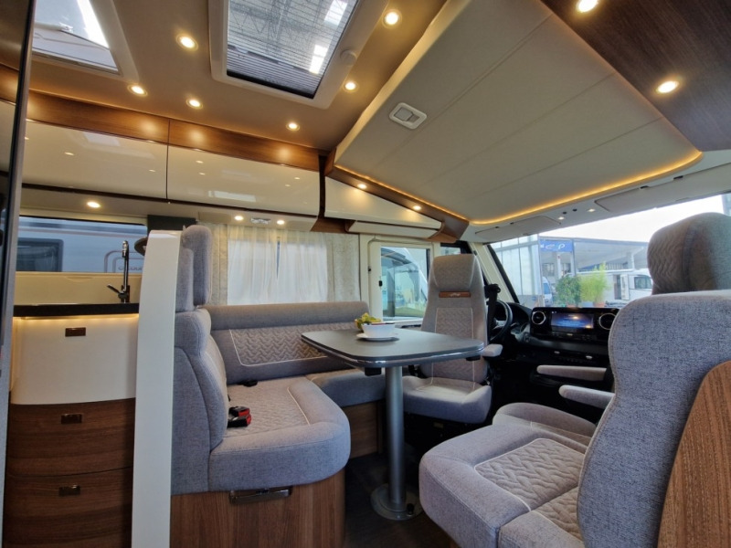 Carthago Carthago C2 Tourer I Mercedes 145 RB-LE - Integrated motorhome: picture 4 Carthago Carthago C2 Tourer I Mercedes 145 RB-LE - Integrated motorhome: picture 4