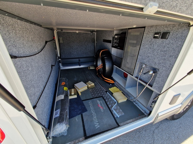 Integrated motorhome Carthago E-Line 51 QB: picture 14