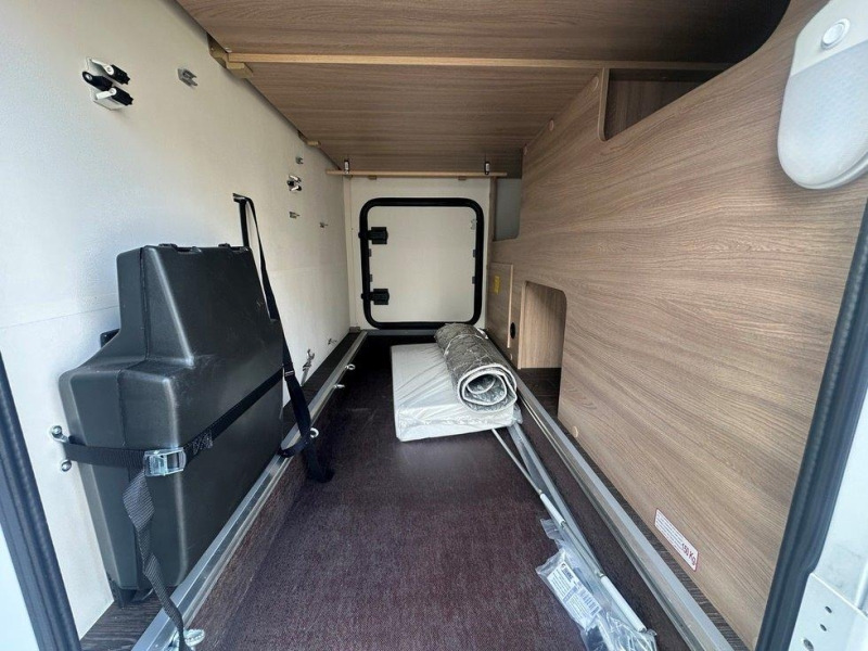 Laika Compact 9 - Semi-integrated motorhome: picture 4 Laika Compact 9 - Semi-integrated motorhome: picture 4