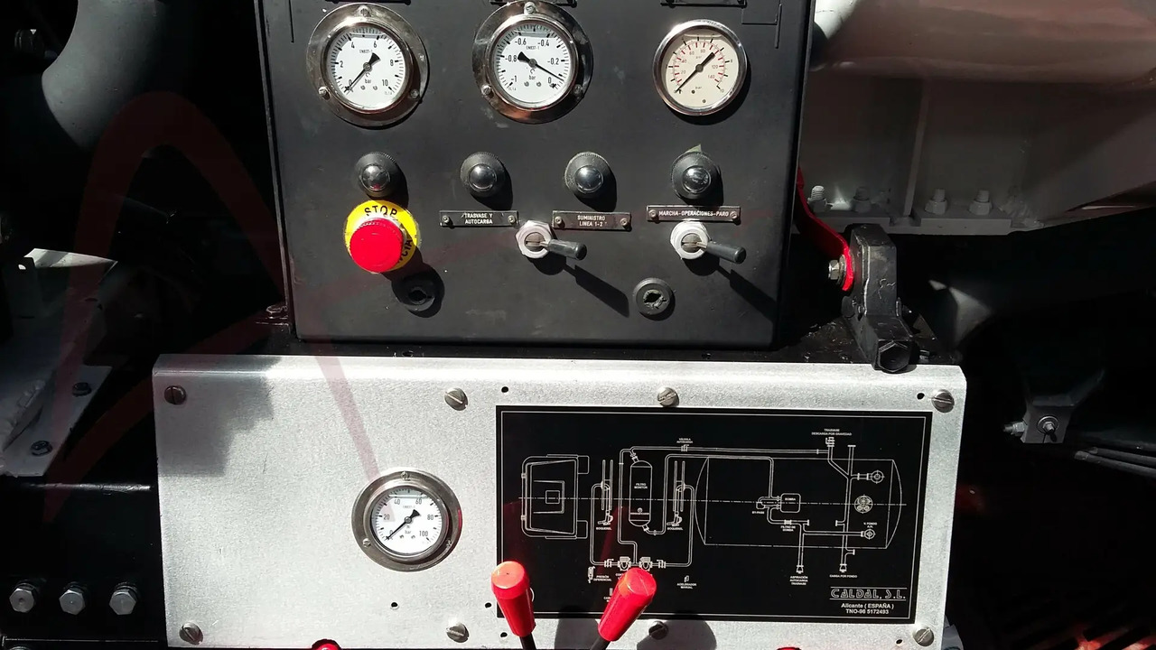 AVGAS B-100 - Tank truck: picture 5 AVGAS B-100 - Tank truck: picture 5