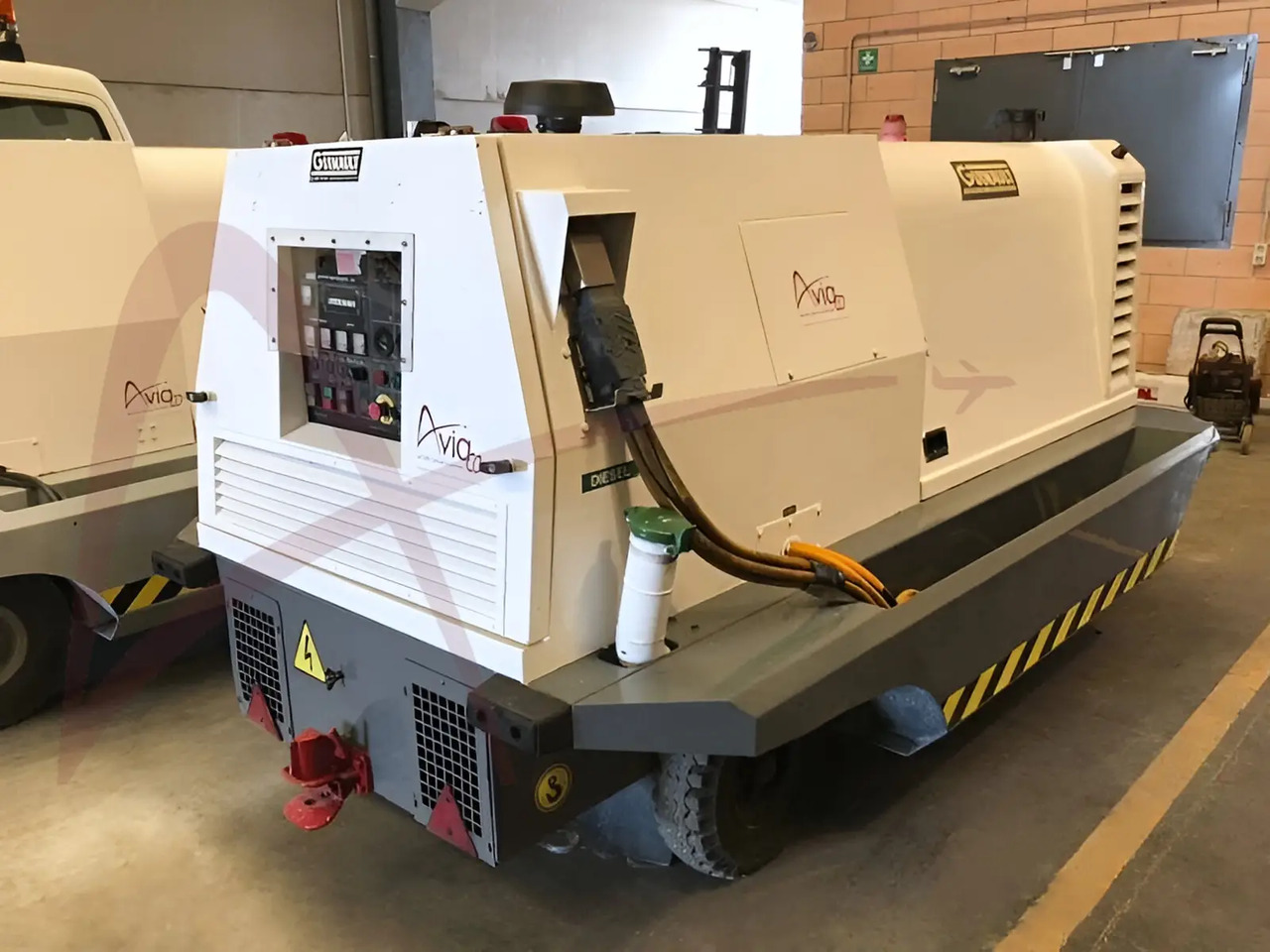 GUINAULT GA120V18D2100 - Ground power unit: picture 1 GUINAULT GA120V18D2100 - Ground power unit: picture 1