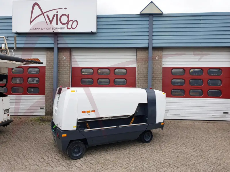 HITZINGER 100MDE18 - Ground power unit: picture 1 HITZINGER 100MDE18 - Ground power unit: picture 1