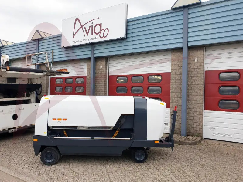 HITZINGER 100MDE18 - Ground power unit: picture 3 HITZINGER 100MDE18 - Ground power unit: picture 3