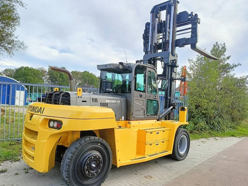 Hyundai 160 D-9 heftruck forklift stapler 16 ton CE - Diesel forklift: picture 2 Hyundai 160 D-9 heftruck forklift stapler 16 ton CE - Diesel forklift: picture 2