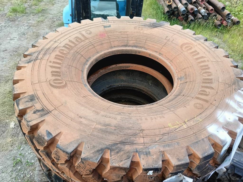 Michelin 12.00R20 , 14.00R20, 335/80R20 , 395/85R2 365/80R2 - Wheels and tires for Construction machinery: picture 5 Michelin 12.00R20 , 14.00R20, 335/80R20 , 395/85R2 365/80R2 - Wheels and tires for Construction machinery: picture 5