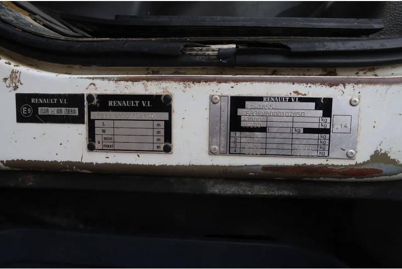 Concrete mixer truck Renault Kerax 370 8X4/ MIXER/ BARYVAL 9 M3/ CRUISE CONTROL/: picture 19